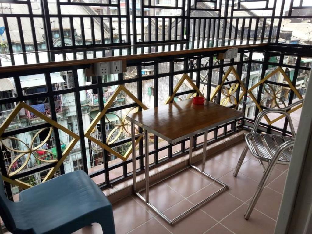 Chan Myae Guesthouse Янгон Екстериор снимка