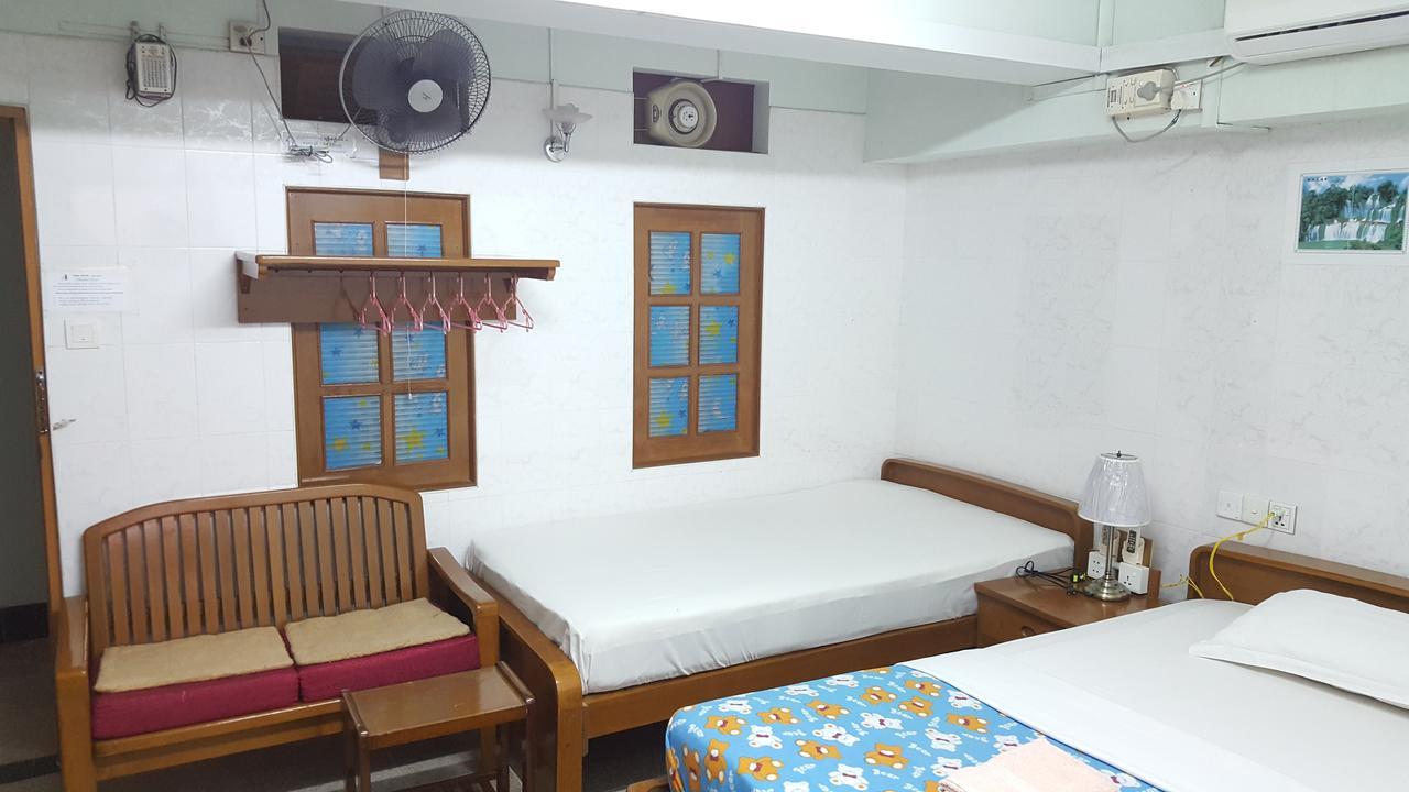 Chan Myae Guesthouse Янгон Екстериор снимка