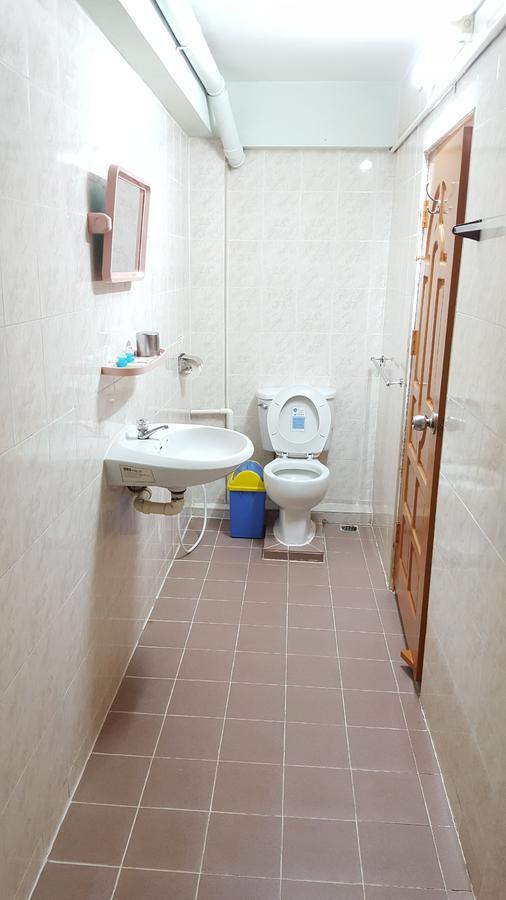 Chan Myae Guesthouse Янгон Екстериор снимка