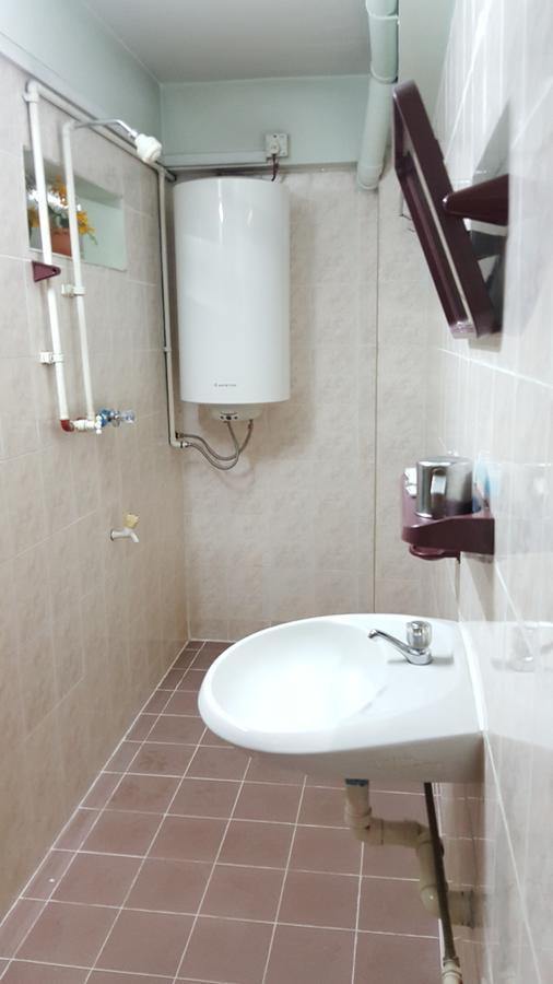 Chan Myae Guesthouse Янгон Екстериор снимка