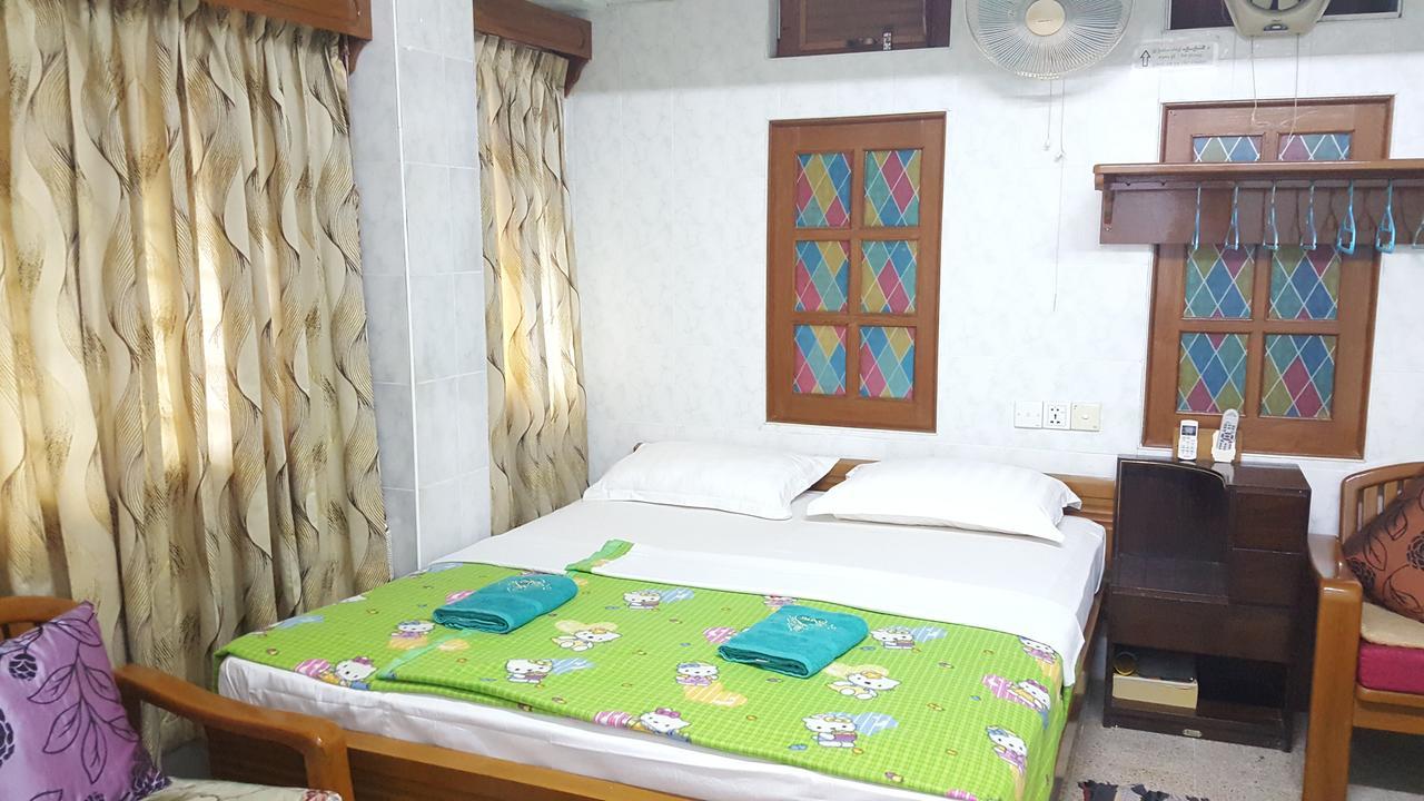 Chan Myae Guesthouse Янгон Екстериор снимка
