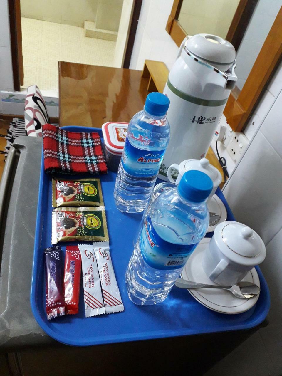 Chan Myae Guesthouse Янгон Екстериор снимка