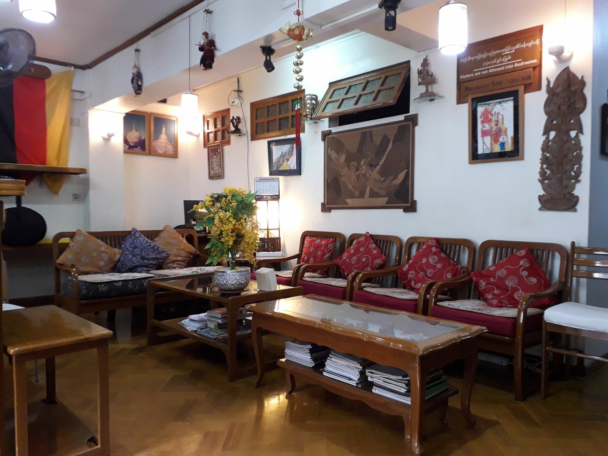 Chan Myae Guesthouse Янгон Екстериор снимка
