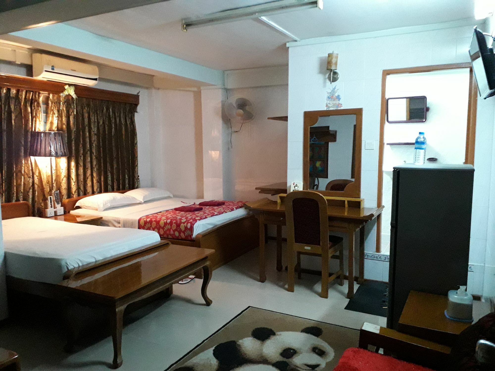 Chan Myae Guesthouse Янгон Екстериор снимка
